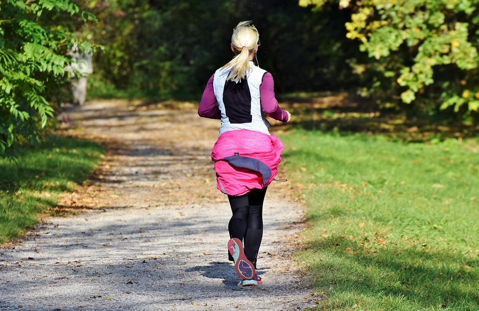 Choisir la marche à la course.